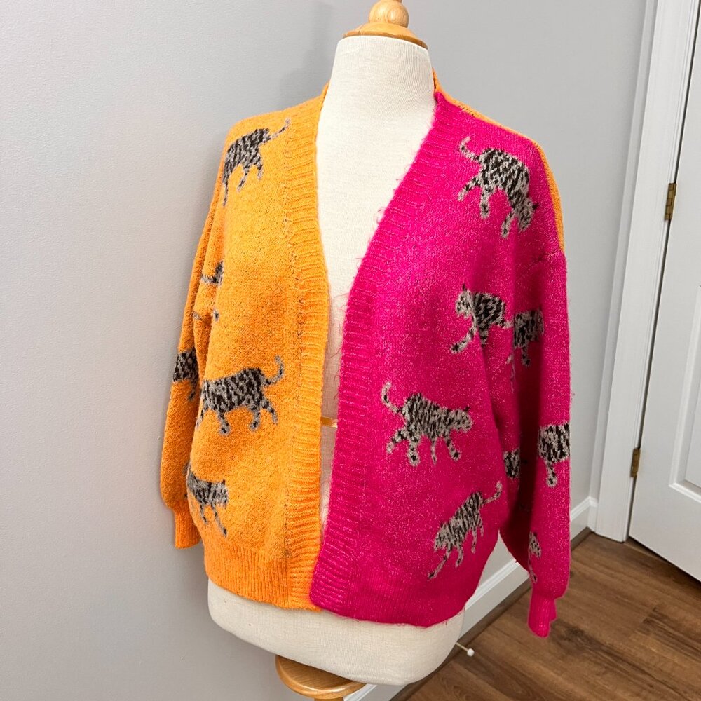 Bibi Cheetah Tiger Animal Cozy Bright Pink Orange Cardigan Sz S - Picture 11 of 11